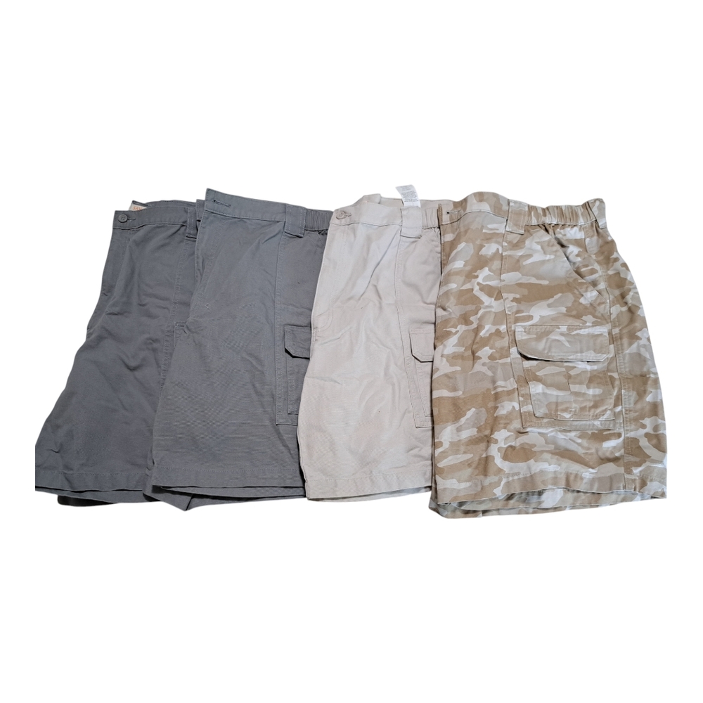 Savannah Cargo Shorts Gray and Cream Casual Style Size 44